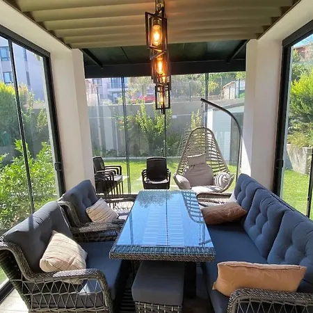 Villa Havuzlu Ve Deniz Manzarali Luks Urla
